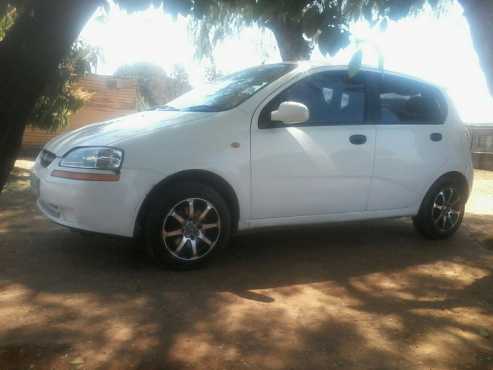 white chev aveo