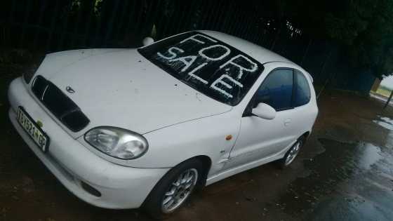 White Daewoo Lanos