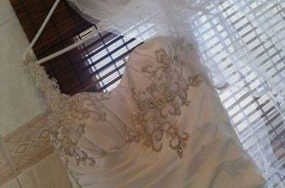 WHITE EMBROIDED WEDDING DRESS