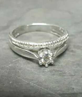 White gold wedding ring for sale