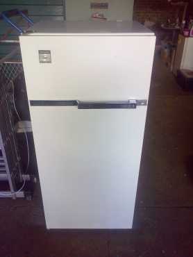 White Kelvinater FREEZER (not a fridge) 250 liter in good condition - I CAN DELIVER.