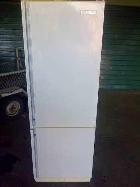 White KIC 390 liter double door fridge freezer (fridge top) very good condition - CAN DELIVER