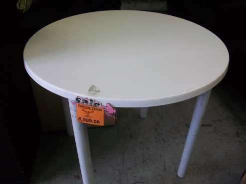 White Round 1-m Catering Table