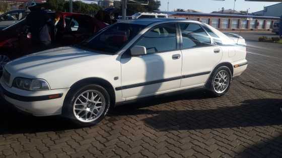 White Volvo S40 T4 For Sale