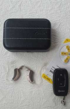 Widex Clear220 hearing aids (behind-the-ear) model