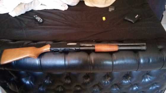 Winchester defender Pump Action  12ga Shotgun