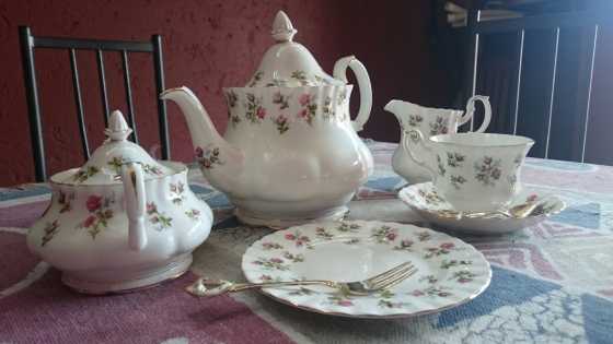 Winsome Royal Albert tea set