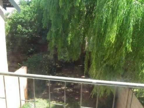 Witpoortjie 3bedroomed duplex garden unit to let for R4500