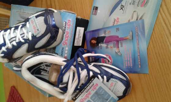 Woman Skechers - shape-ups Size UK 4 US 7