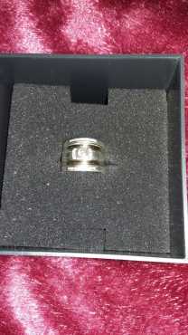 Womans engagement ring and wedding bands for sale Johannesburg