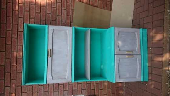 Wood Cabinet R600