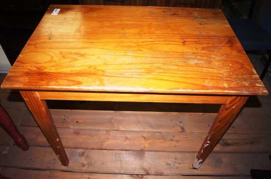 Wooden Table S019374A Rosettenvillepawnshop