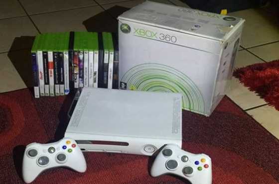 X-box 360 white with 2x remotes and 17x games all in very good condition