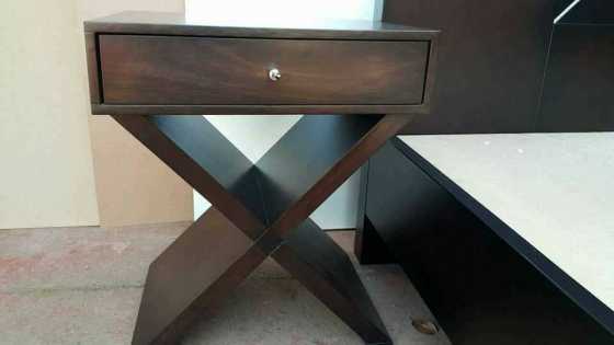 X-Shaped side drawer