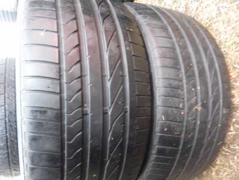 X5 Front tyres,Bridgestone Dueler HP 2754020,Close to 70 percent tread