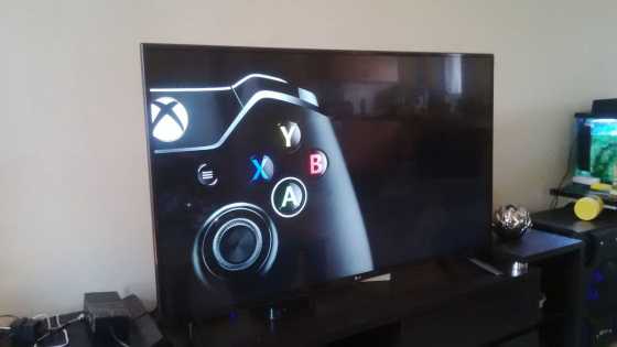 XBOX 1 500GB  GO