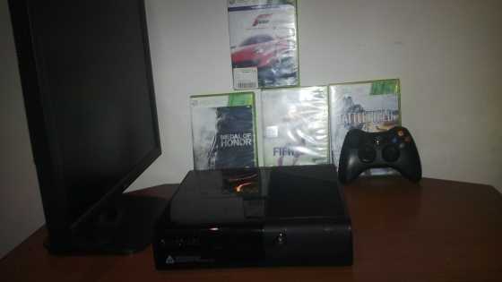 Xbox 360 500gb and 4games