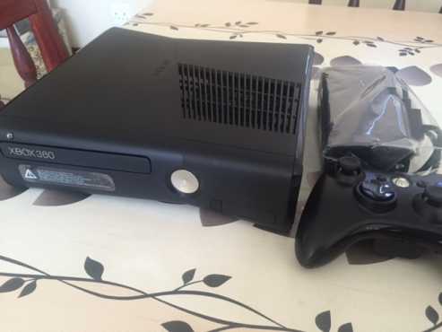 Xbox 360 slim 500GB60 games