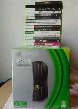 XBOX 360 SLIM met 16 games