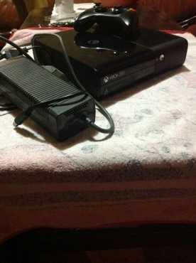 XBOX 360E 500GB console