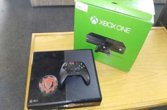 Xbox one 500GB Console  1 x Remote