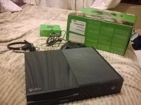 Xbox One 500GB - Still under warranty