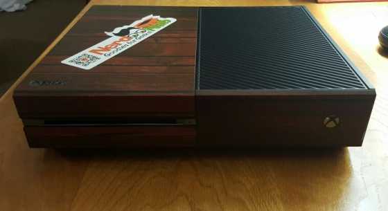 Xbox one 500tb Darck wood theme