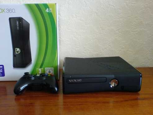 Xbox360S 4GB RGH 2.0 console