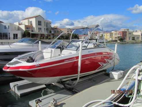 Yamaha AR 240 Jet Boat