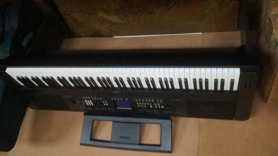 Yamaha DGX 650 Grand Piano. Excellent condition. R15000. 0834176919.