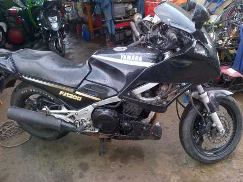 YAMAHA  FJ1200cc R14 999  MIDRAND BIKE SALES