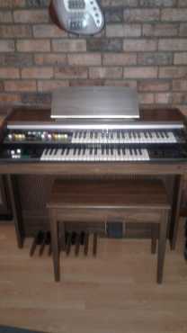 Yamaha organ