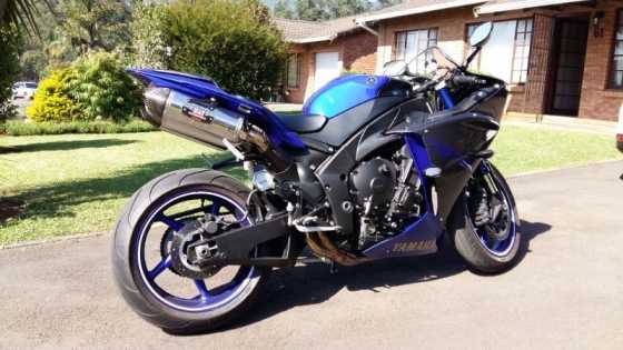 Yamaha R1 Big Bang