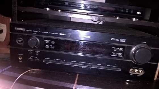 YAMAHA RX V440 RECEIVERAMP amp 200W RMS SANSUI TALLBOY SPEAKERS