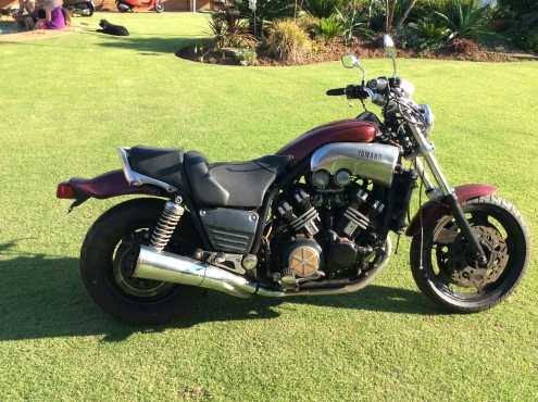 Yamaha Vmax 1200cc