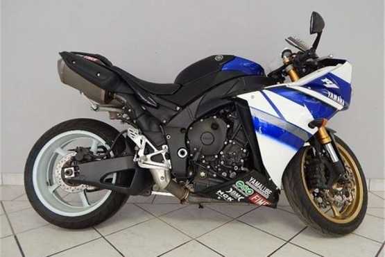 Yamaha YZF R1