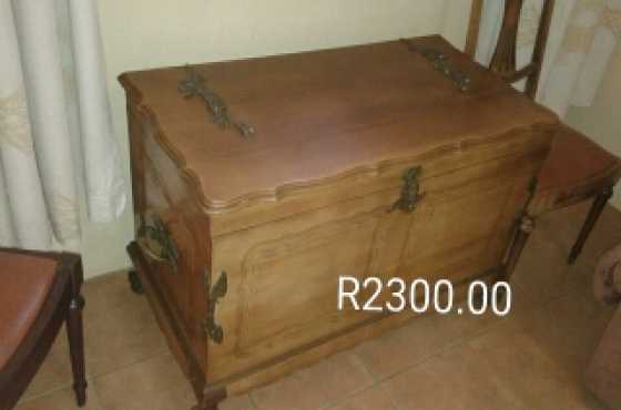 Yellow wood chest