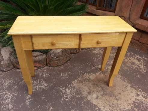 Yellow Wood Server Table (1150x450x860)