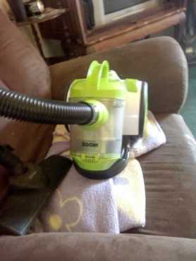 Zoom vacuum cleaner